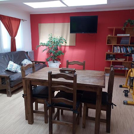 Appartement Casa Grilli Cerca De La Terminal à Río Gallegos Extérieur photo
